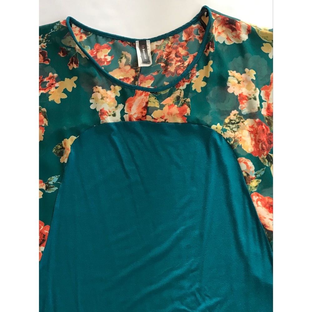 Banabee Plus Size Top   1X - Picture 5 of 8
